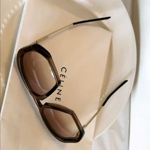 Celine CL40040U oversized sunglasses